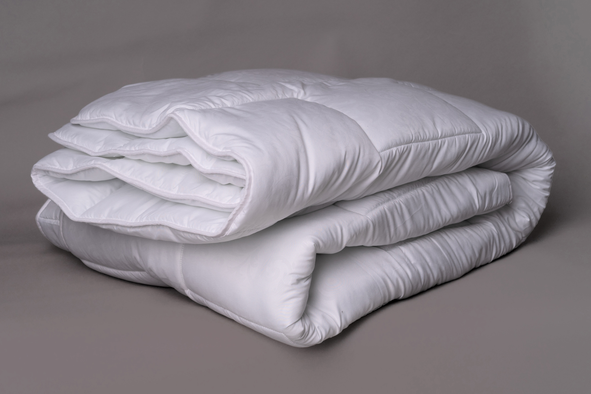 Одеяло, теплое, 230х200 см, 400 г/м2, тик (100%хл)/ холфитекс: 1/4